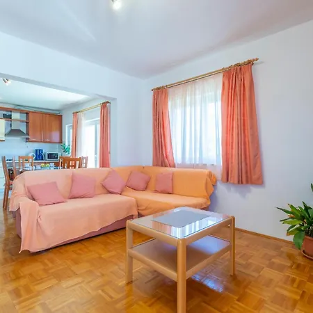 Apartment Lovely In With Kitchen *