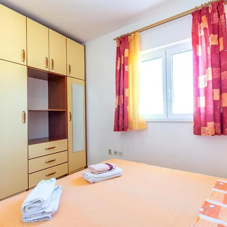 Lovely In With Kitchen *