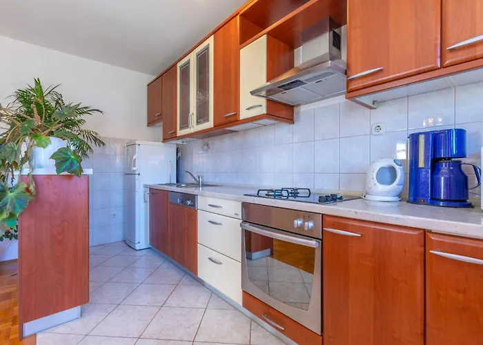 Apartman Put Sv Ane Ii *